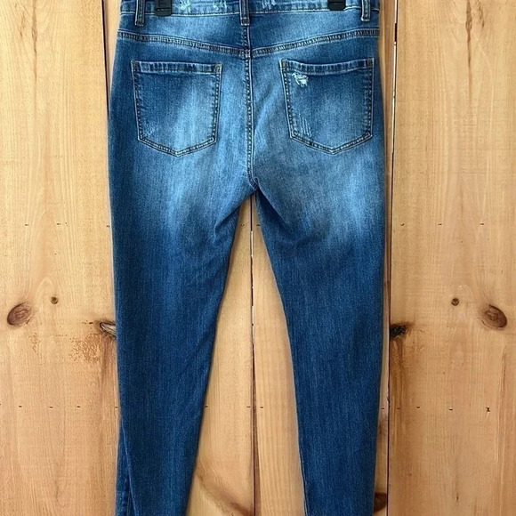 Altar'd State Distressed Jeans, Size 28​ - Picture 2 of 4